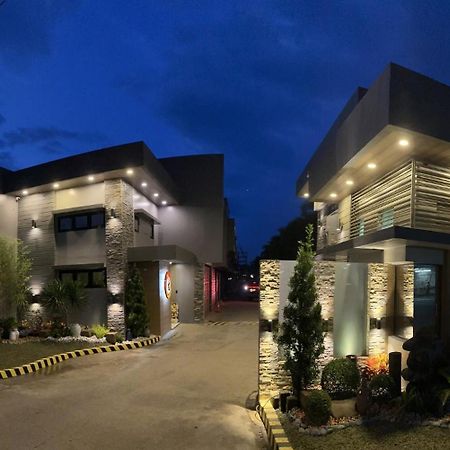 El Vistra Traveller'S Inn Calumpit Esterno foto