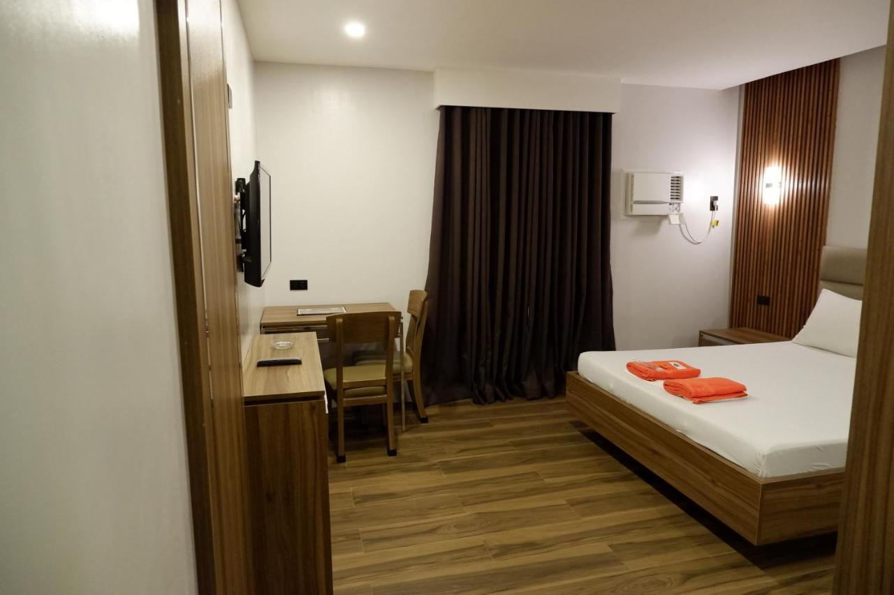 El Vistra Traveller'S Inn Calumpit Esterno foto