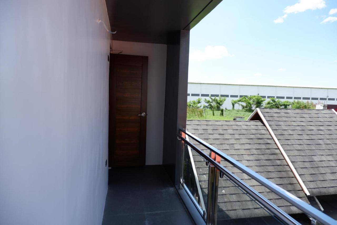El Vistra Traveller'S Inn Calumpit Esterno foto